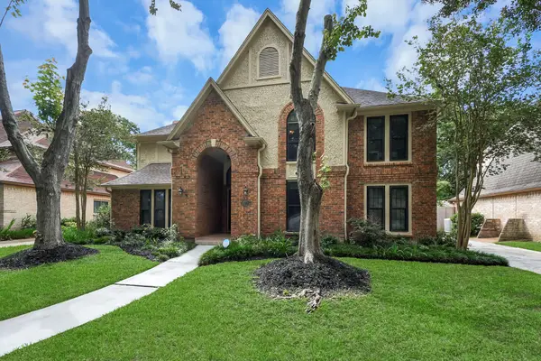 2307 Stephens Grant Drive, Sugar Land, TX 77479