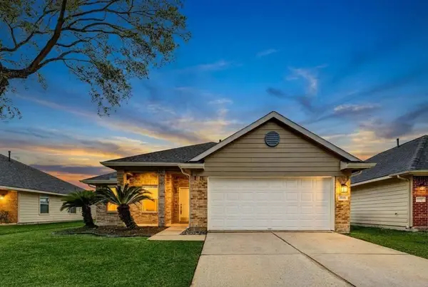 2126 Pickwick Pines Drive, Humble, TX 77396