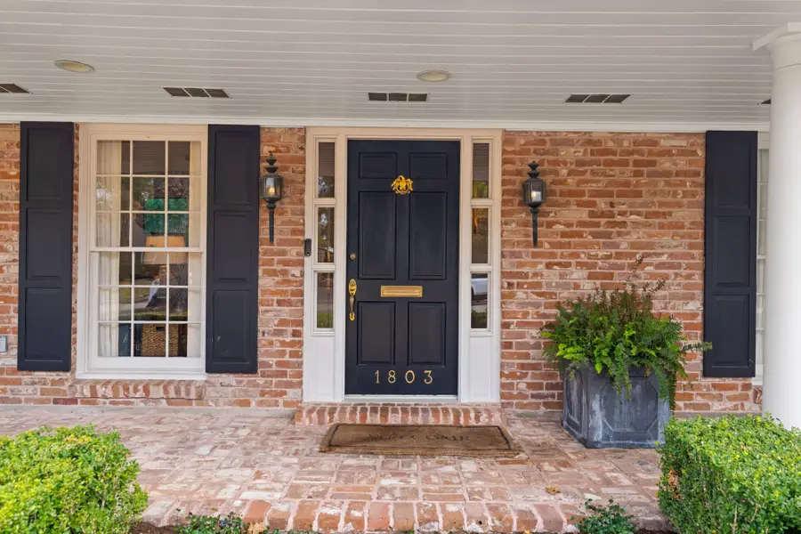 1803 Briarmead Drive, Houston, TX 77057 - Image #2