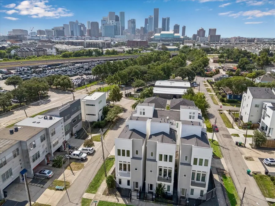 408 Ennis Street, Houston, TX 77003 - #2