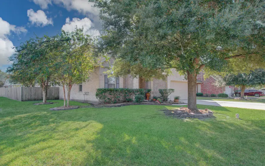 5122 Creekside Avenue, Baytown, TX 77523 - Image #2