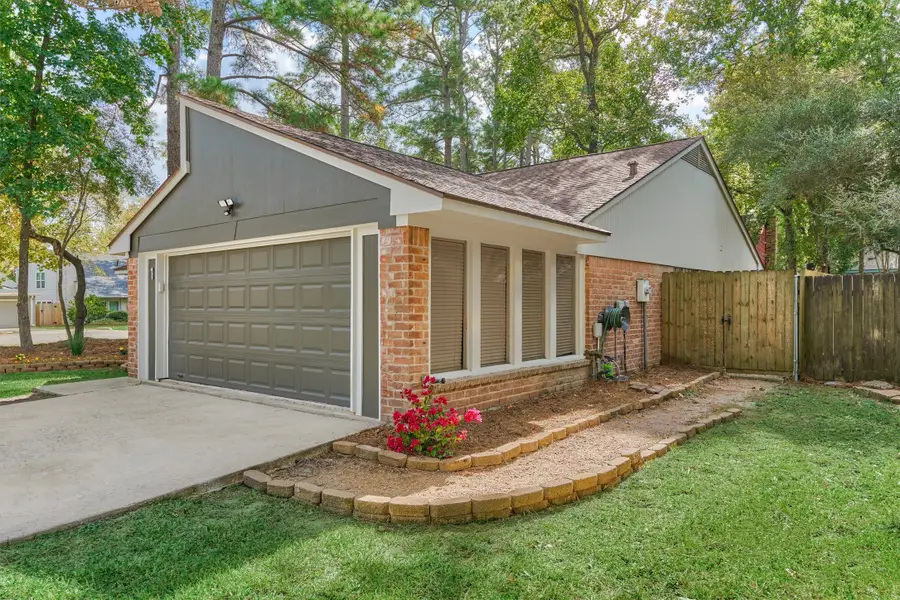 1 Fiddleleaf Court, The Woodlands, TX 77381 - Image #2