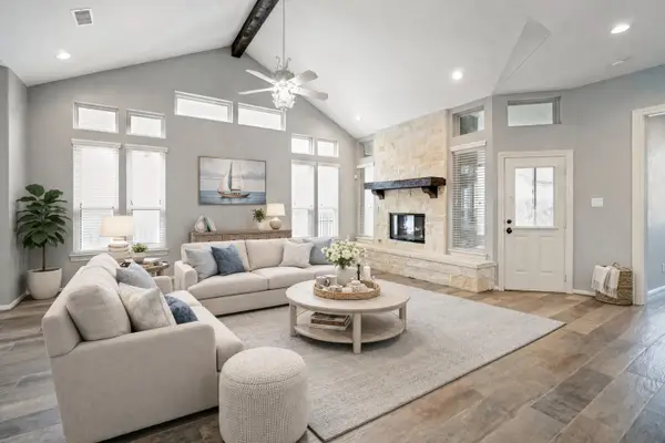 104 Camden Hills Drive, Montgomery, TX 77356