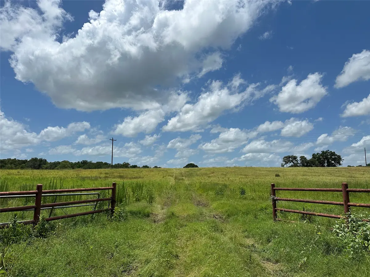 16AC Cr 330, Buffalo, TX 75831 - Image #1