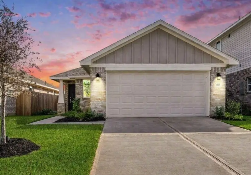 4401 West Bayou Maison Circle, Dickinson, TX 77539 - #1