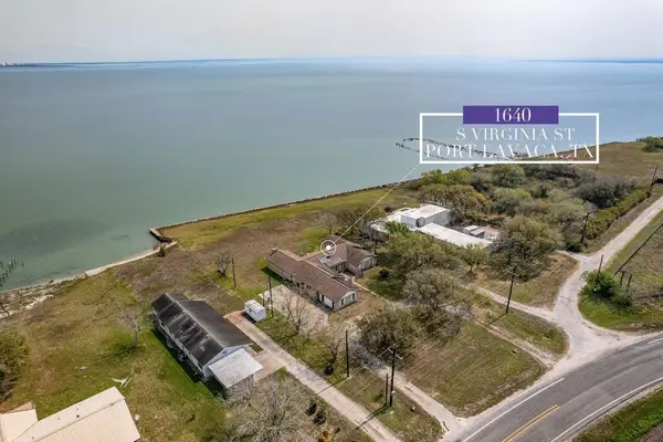 1640 S Virginia Street, Port Lavaca, TX 77979