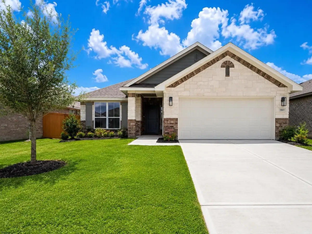 13929 Seneca Lake Drive, Texas City, TX 77568 - #1