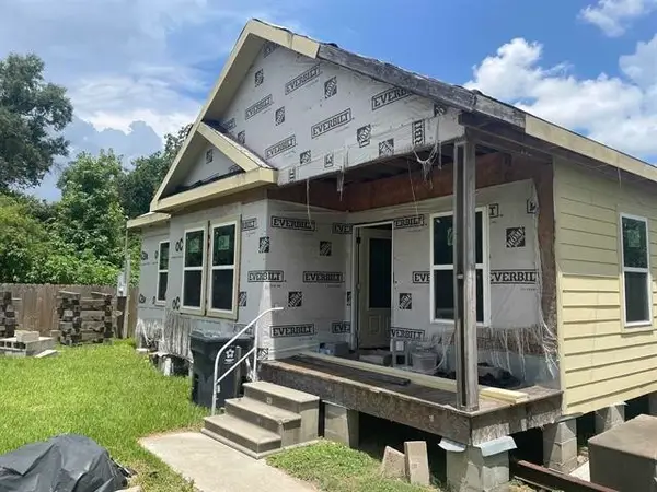 260 Rosen Street, Bridge City, TX 77611