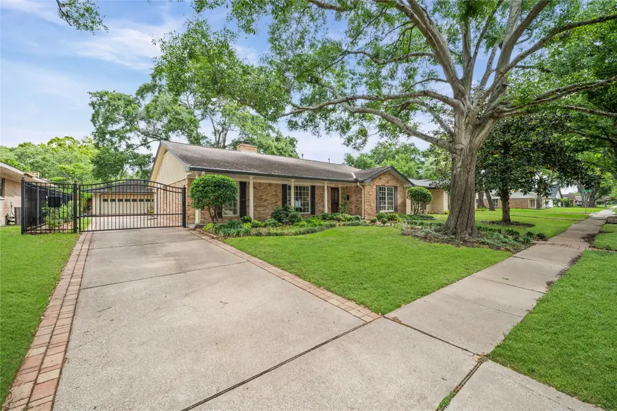 6206 Rutherglenn Drive, Houston, TX 77096 - #3