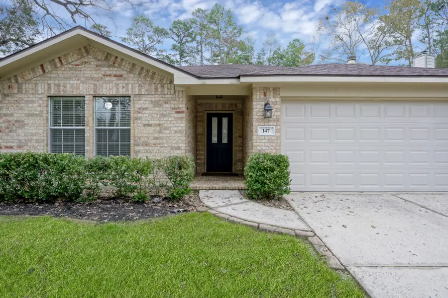 147 W Misty Dawn Drive, The Woodlands, TX 77385 - #2