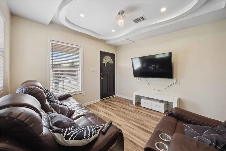 2311 Russell Street, Houston, TX 77026 - Image #2