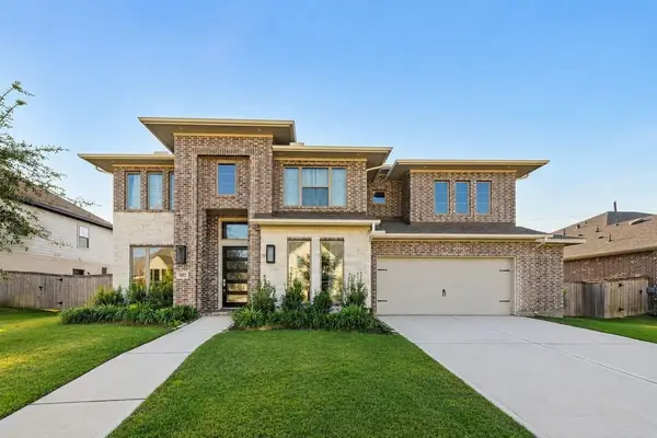 4823 Parkgate Avenue, Fulshear, TX 77441