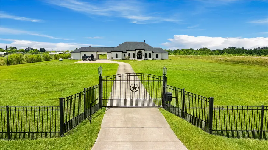 3515 County Road 62, Rosharon, TX 77583 - #3