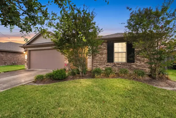 3010 Specklebelly Drive, Baytown, TX 77521