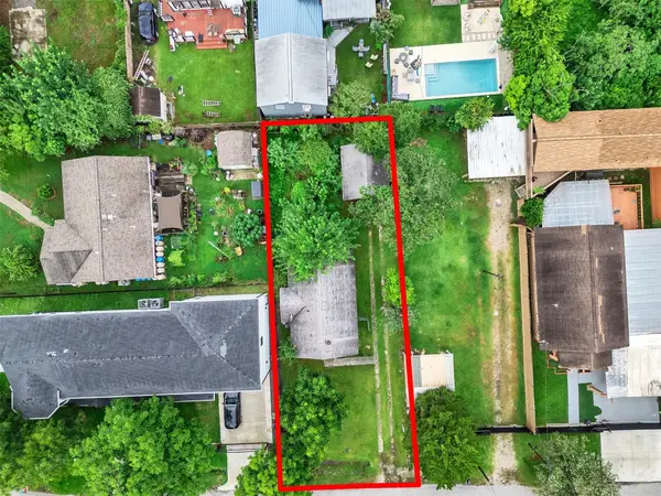 1210 Lindale Street, Houston, TX 77022