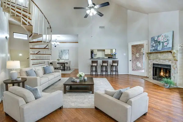 4144 Greystone Way #306, Sugar Land, TX 77479