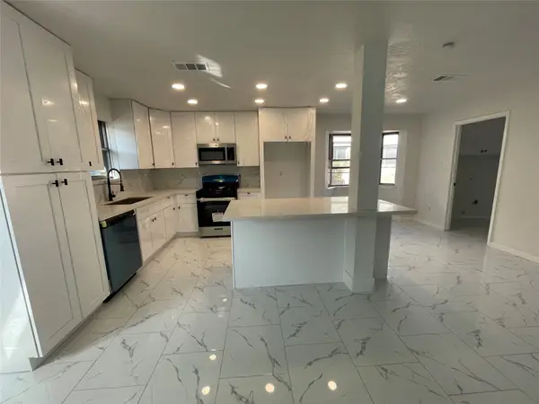 8711 S Dairy Ashford Road, Houston, TX 77099