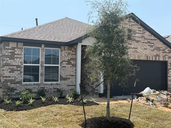 8305 Rose Quartz Drive, Texas City, TX 77591