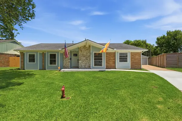 447 Castlebar Court, Houston, TX 77015