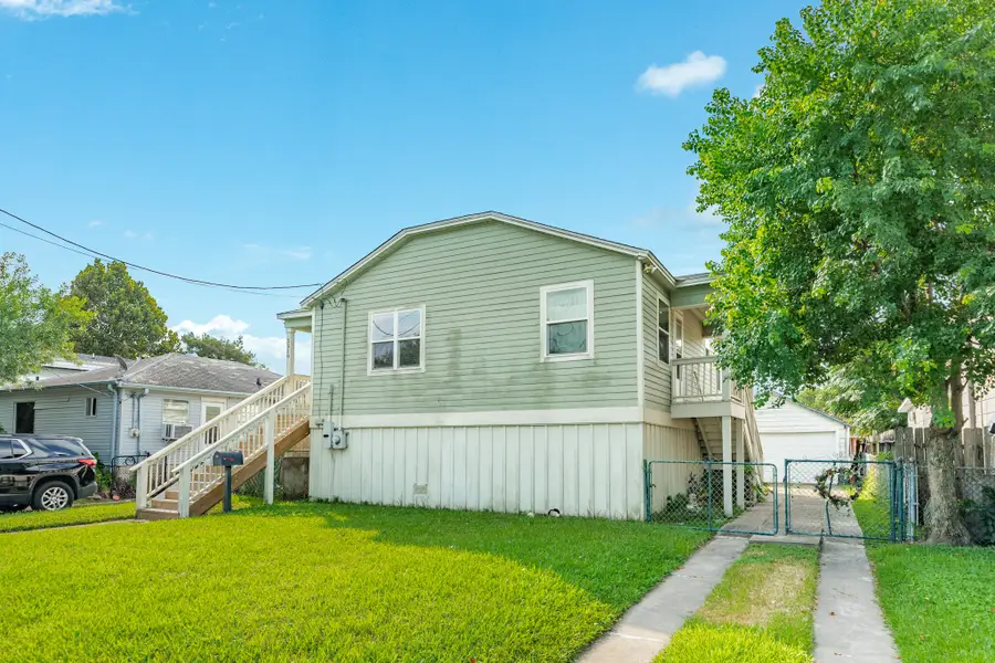 5519 Menard Avenue, Galveston, TX 77551 - #3