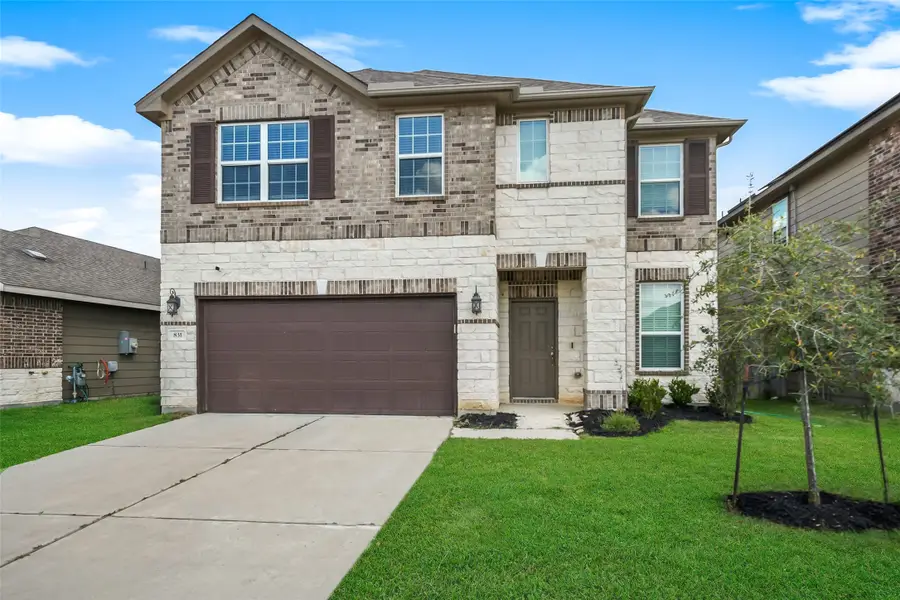 831 Cloverdale Drive, Rosharon, TX 77583 - #2