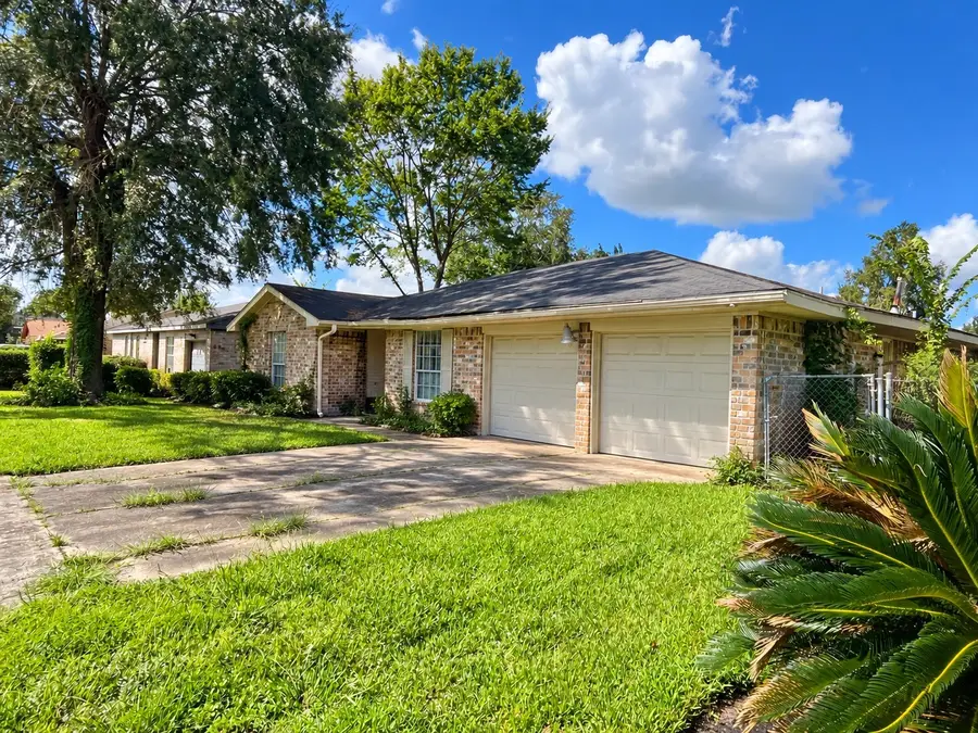 9623 Glenwood Forest Drive, Houston, TX 77078 - #3