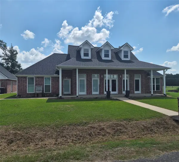 5326 Atkinson Circle, Orange, TX 77630