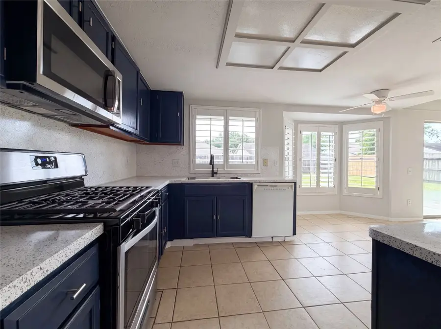 807 Mountain Meadows Drive, Katy, TX 77450 - #2