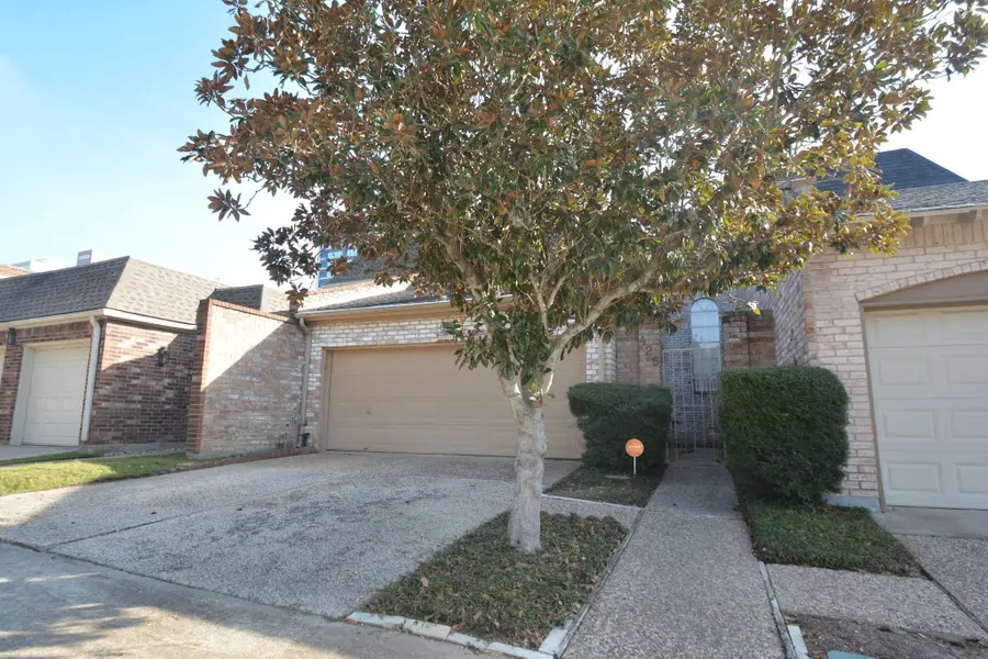 425 E Fair Harbor Lane, Houston, TX 77079 - Image #3