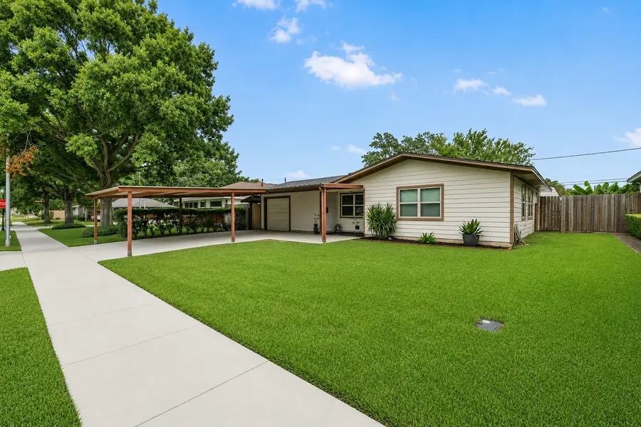 205 Robin Street, Deer Park, TX 77536 - #3