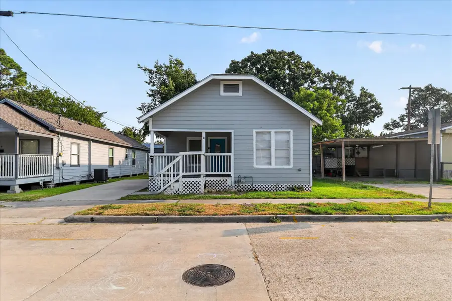 320 E Murrill Street, Baytown, TX 77520 - #3