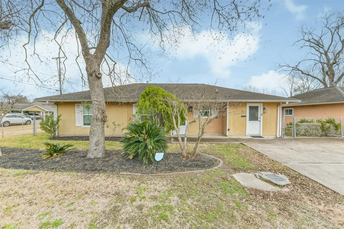 802 Avenue F, South Houston, TX 77587 - #1