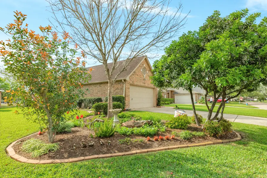 707 W Peach Hollow Circle, Pearland, TX 77584 - #3