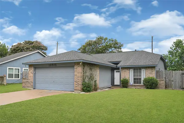 10802 Forest Leaf Drive, Sugar Land, TX 77498