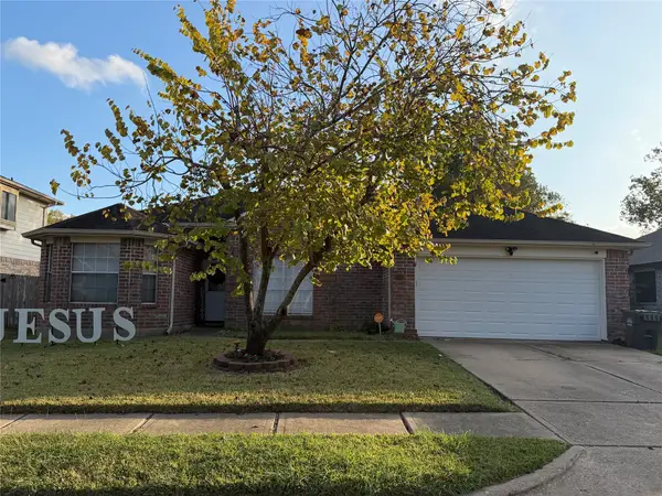 4520 Fox Run Street, Pearland, TX 77584