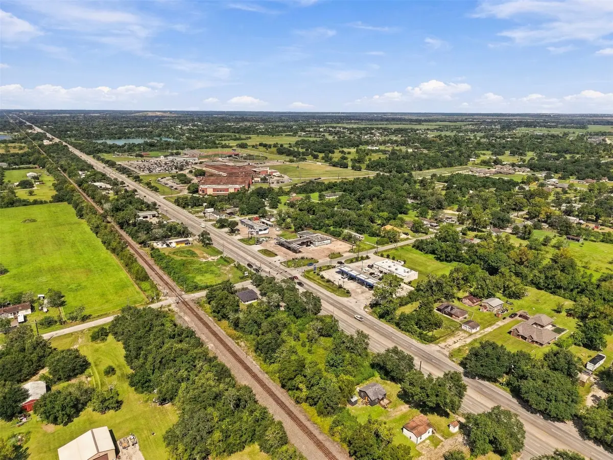 15605 Highway 6, Santa Fe, TX 77517 - #1