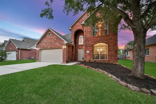 28826 Hidden Cove Drive, Magnolia, TX 77354