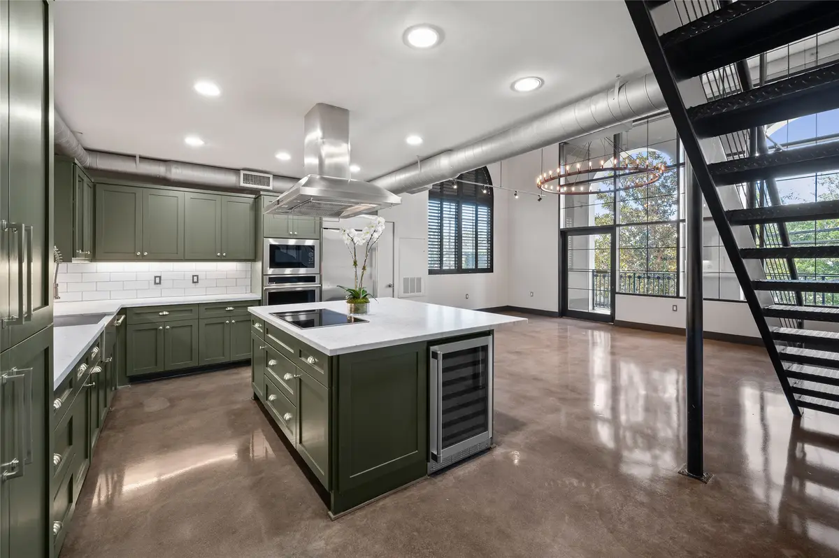 1025 S Shepherd Drive #110, Houston, TX 77019 - #1