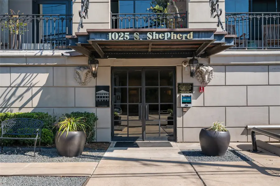 1025 S Shepherd Drive #110, Houston, TX 77019 - #3