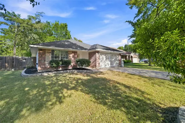 15914 Castaway Court, Crosby, TX 77532