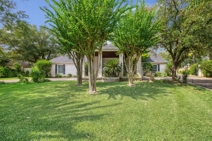 6 Greenbay Circle, Houston, TX 77024 - Image #2