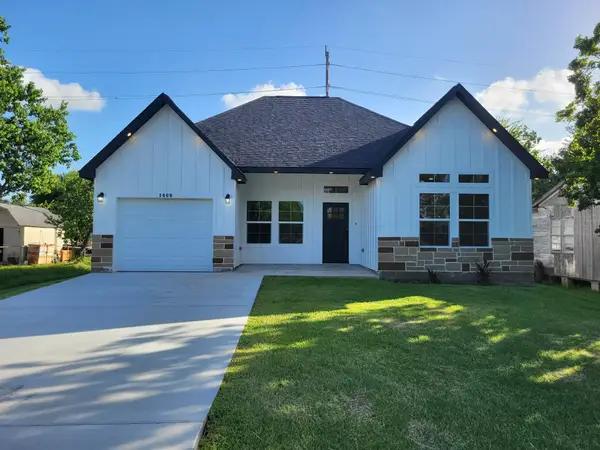 1409 N Avenue S, Freeport, TX 77541