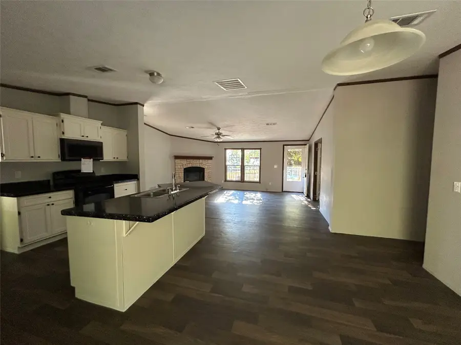 239 Saint Lucia Ln, Point Blank, TX 77364 - Image #3