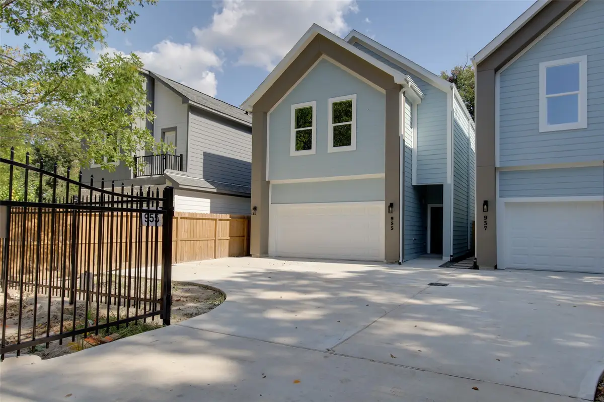 955 Ringold Street, Houston, TX 77088 - Image #1