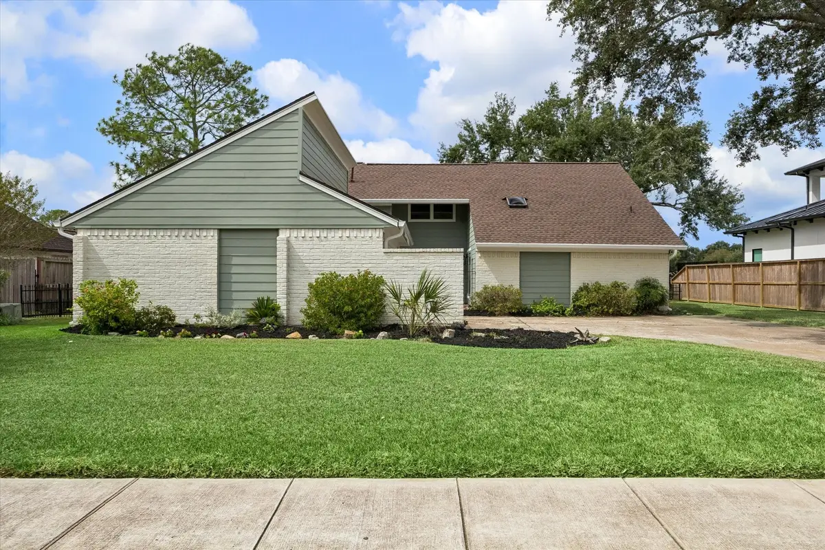 2218 Green Tee Drive Drive, Pearland, TX 77581 - #1