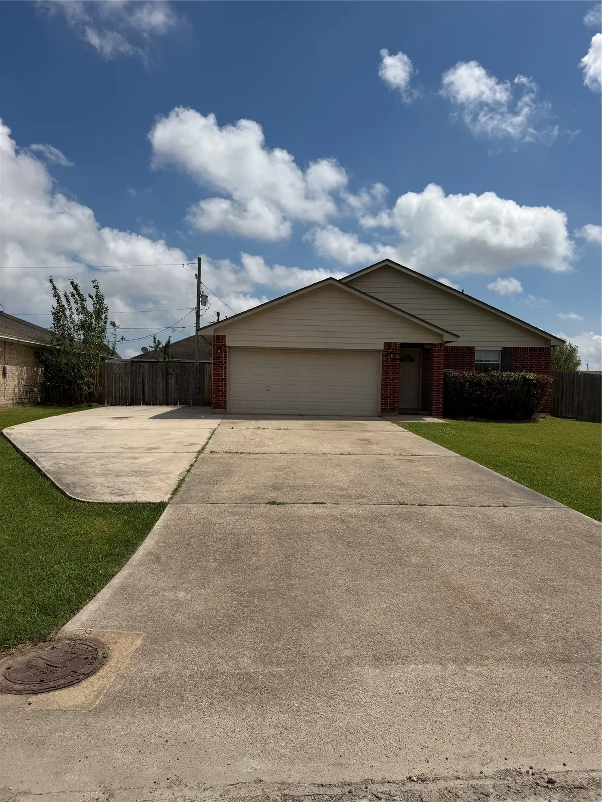 3402 23rd St N, Texas City, TX 77590 - #1