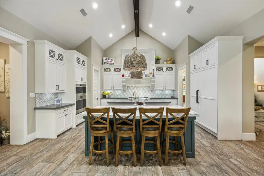 1255 Bronco Trail, Angleton, TX 77515 - Image #3