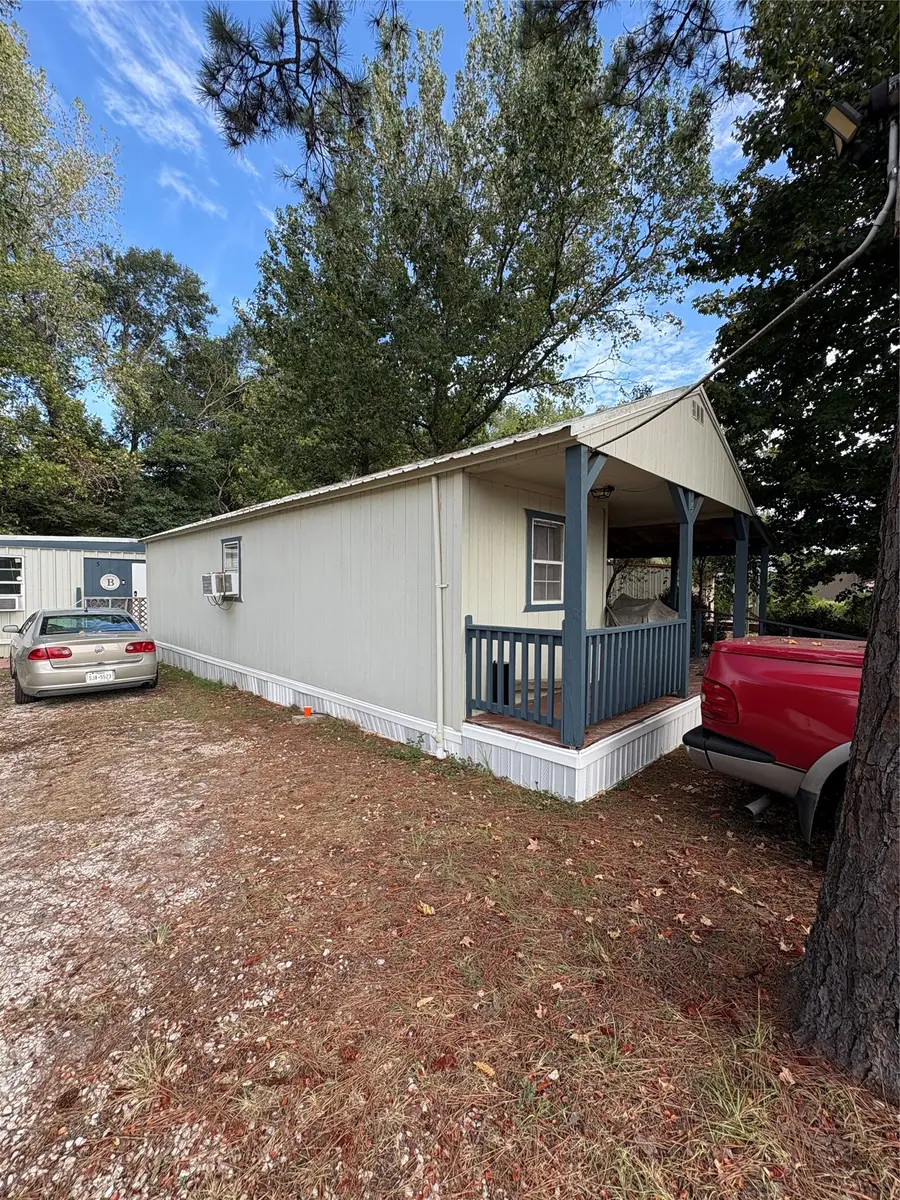 1490 S Byrd Ave, Shepherd, TX 77371 - #3