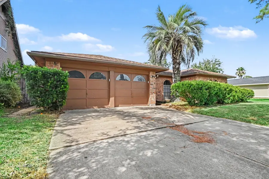 807 Voyager Drive, Houston, TX 77062 - #2