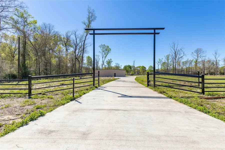 168 County Road 470, Dayton, TX 77535 - #2